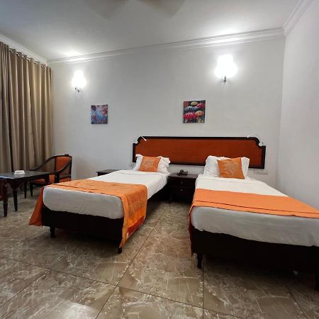 Ats Willingdon Hotel Kochi Exterior foto