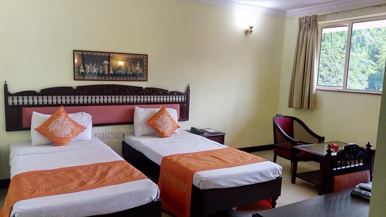 Ats Willingdon Hotel Kochi Exterior foto